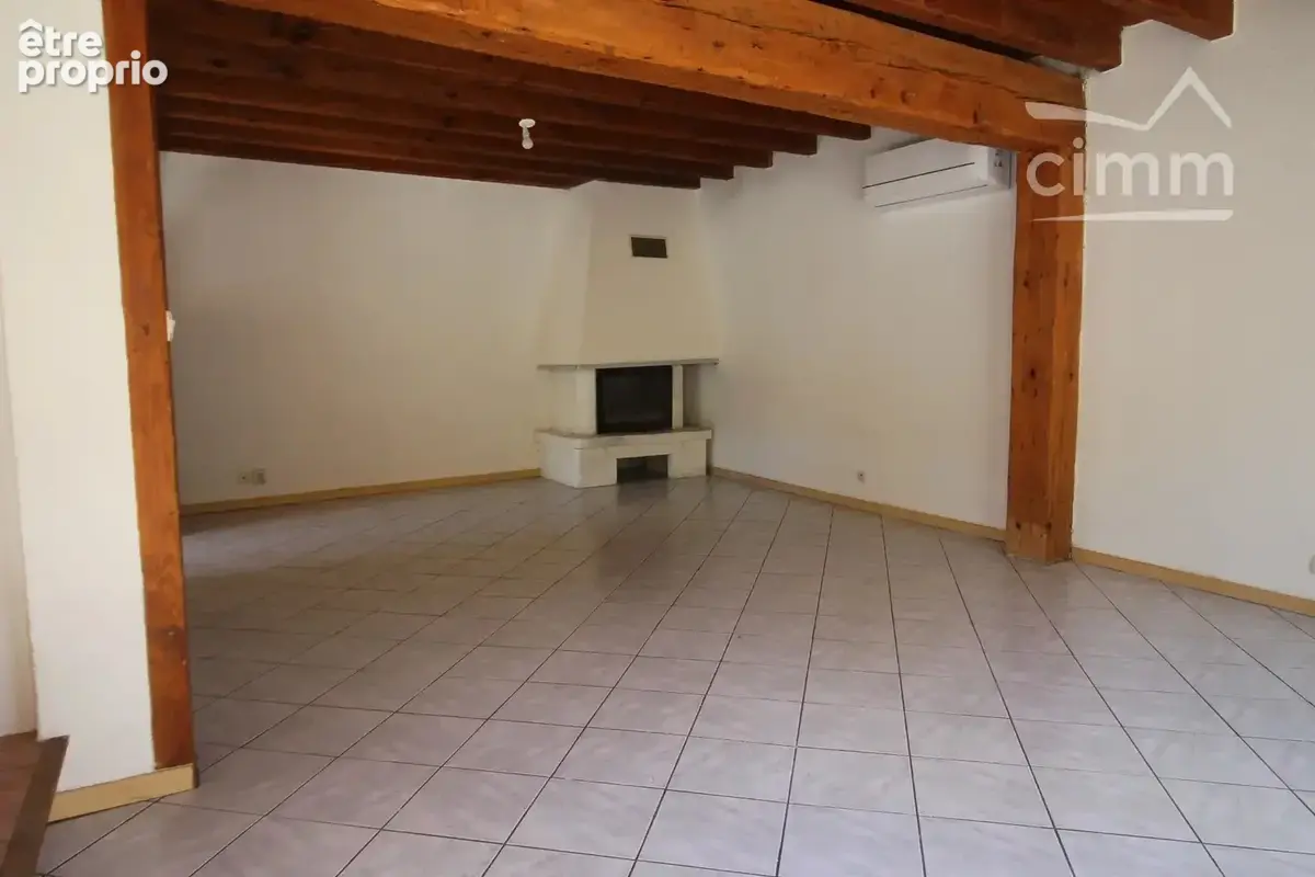 Maison 4 pièces de 91 m² avec jardin à Villefort - photo 4