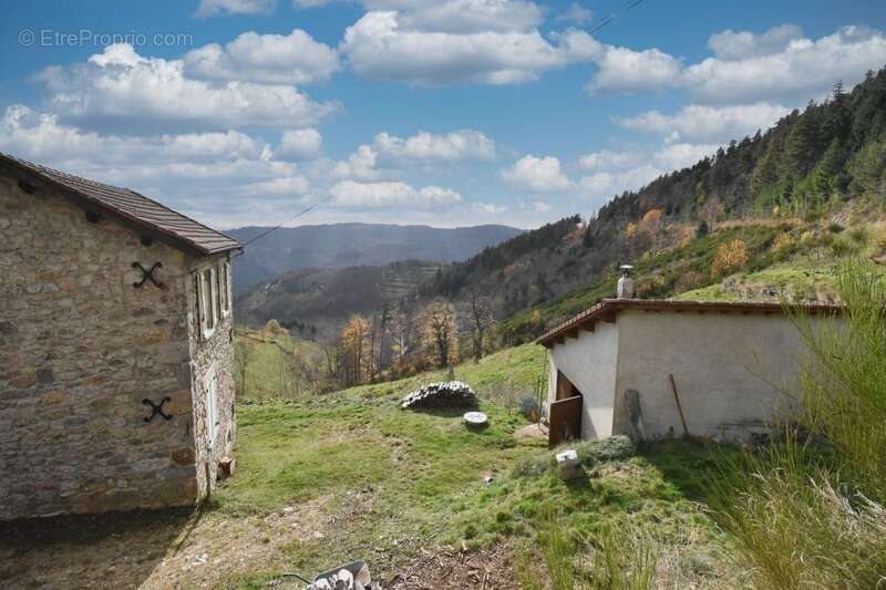 Maison à ROCHEPAULE