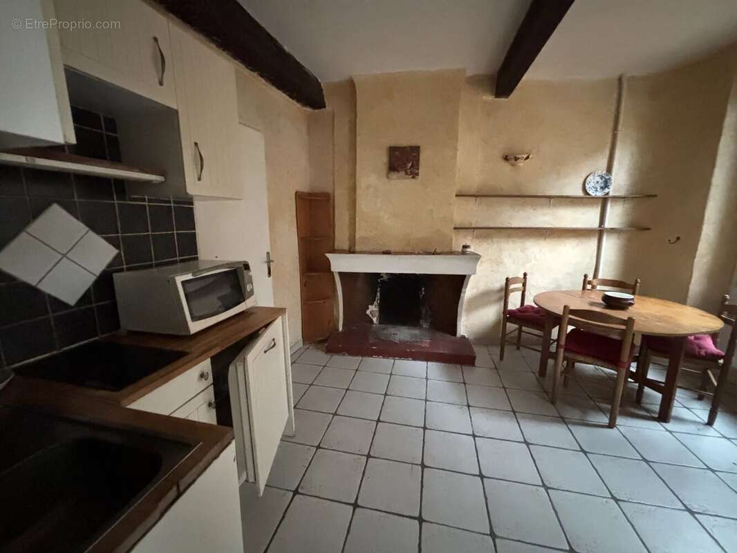 À vendre, joli T2, Figanieres. - photo 2