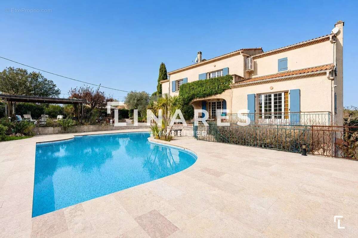 Maison à SAINT-MAXIMIN-LA-SAINTE-BAUME