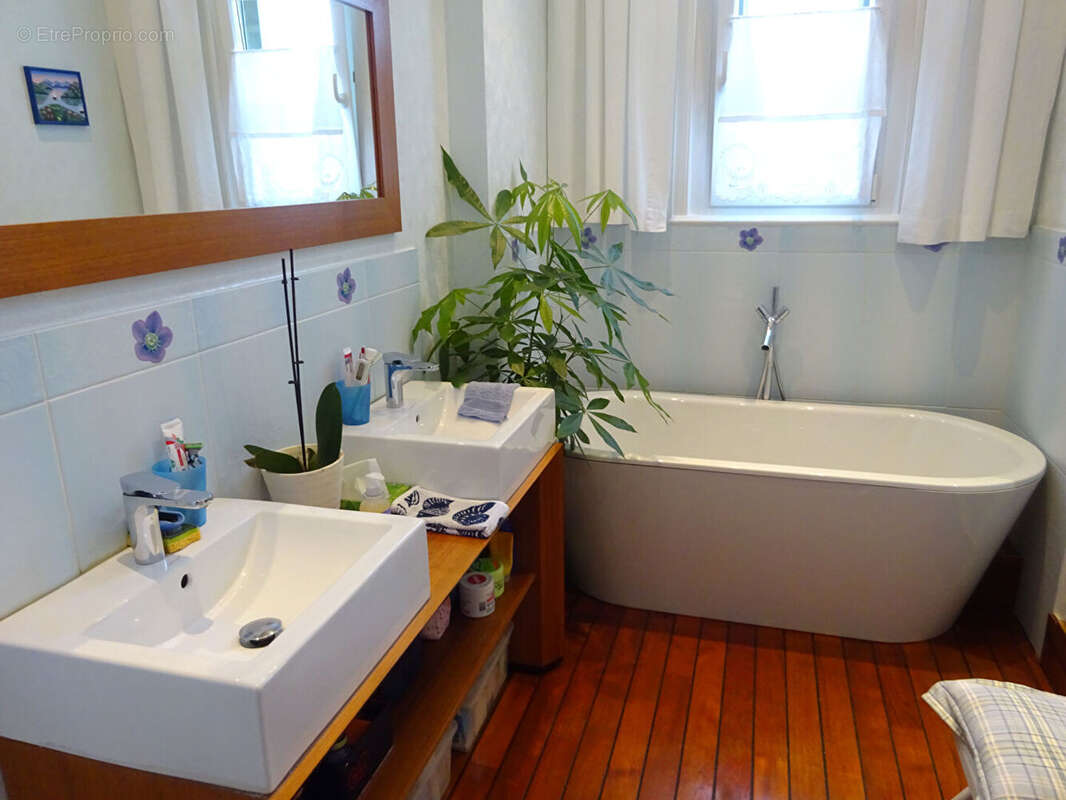 Appartement Mulhouse 5 pièce(s) 148 m2 - photo 8