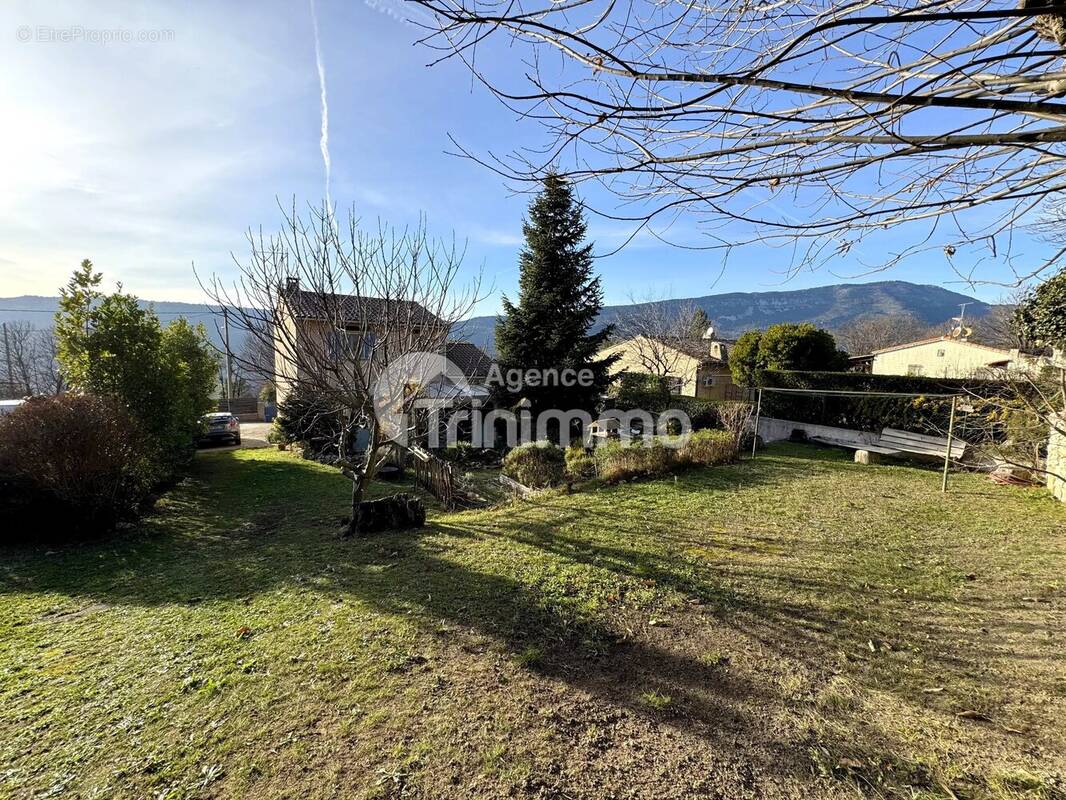 Maison à BERRE-LES-ALPES
