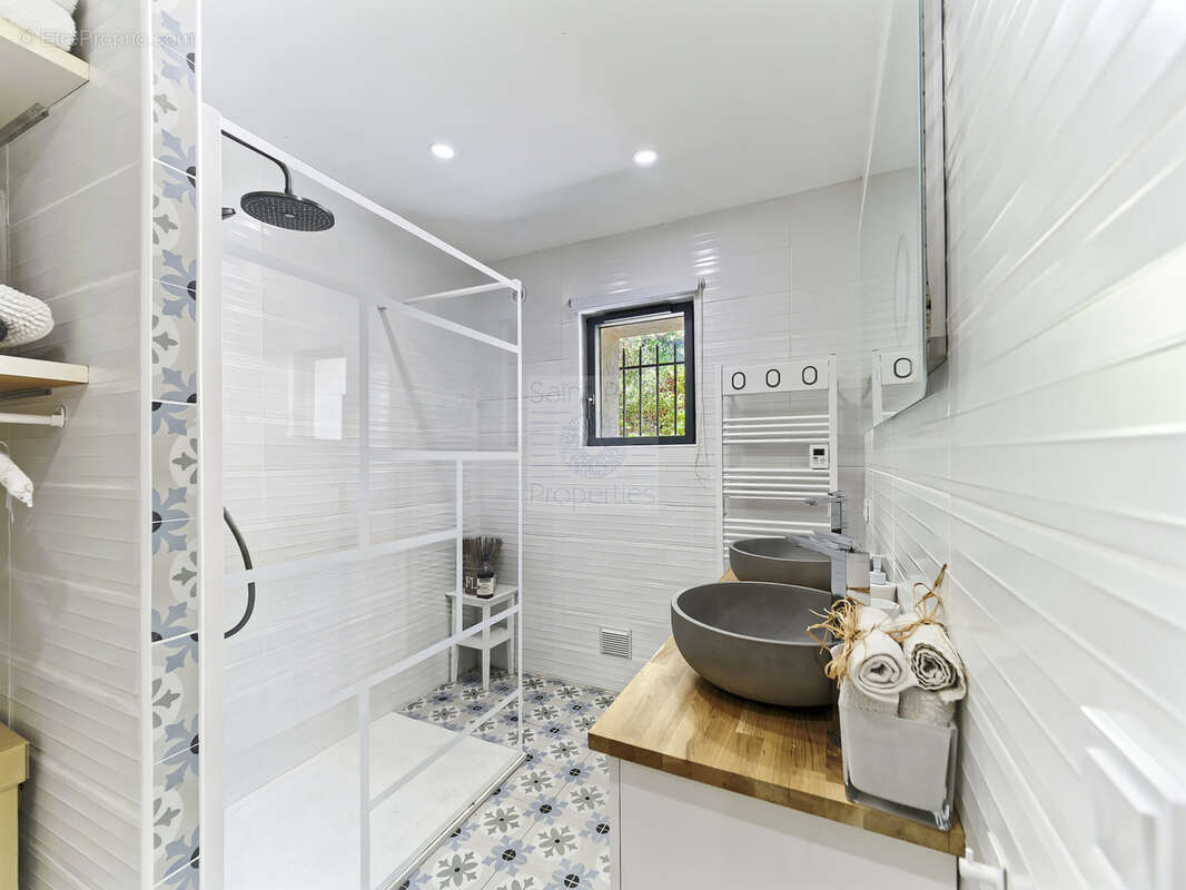Superbe propriété - 223m2 - Vue panoramique mer - Tourrettes-sur-Loup - photo 10
