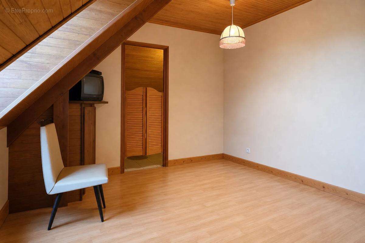 Maison à MARQUAY