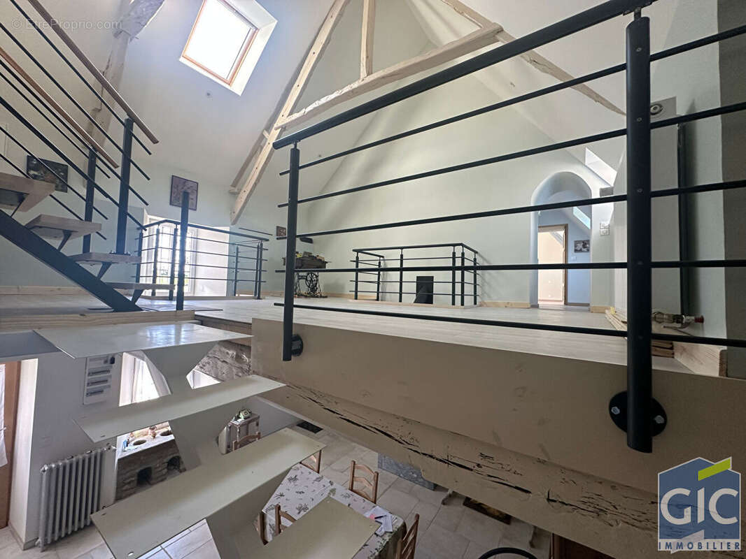 Maison à LE BENY-BOCAGE