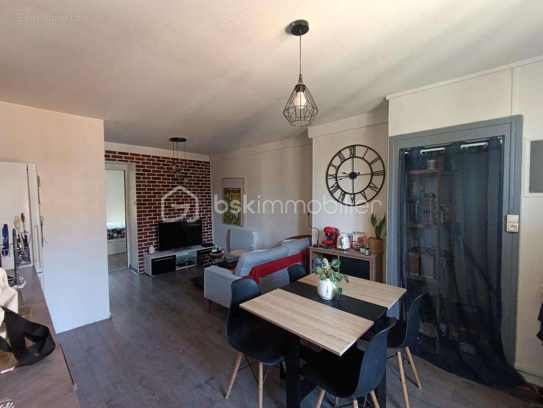 Appartement à RIVES