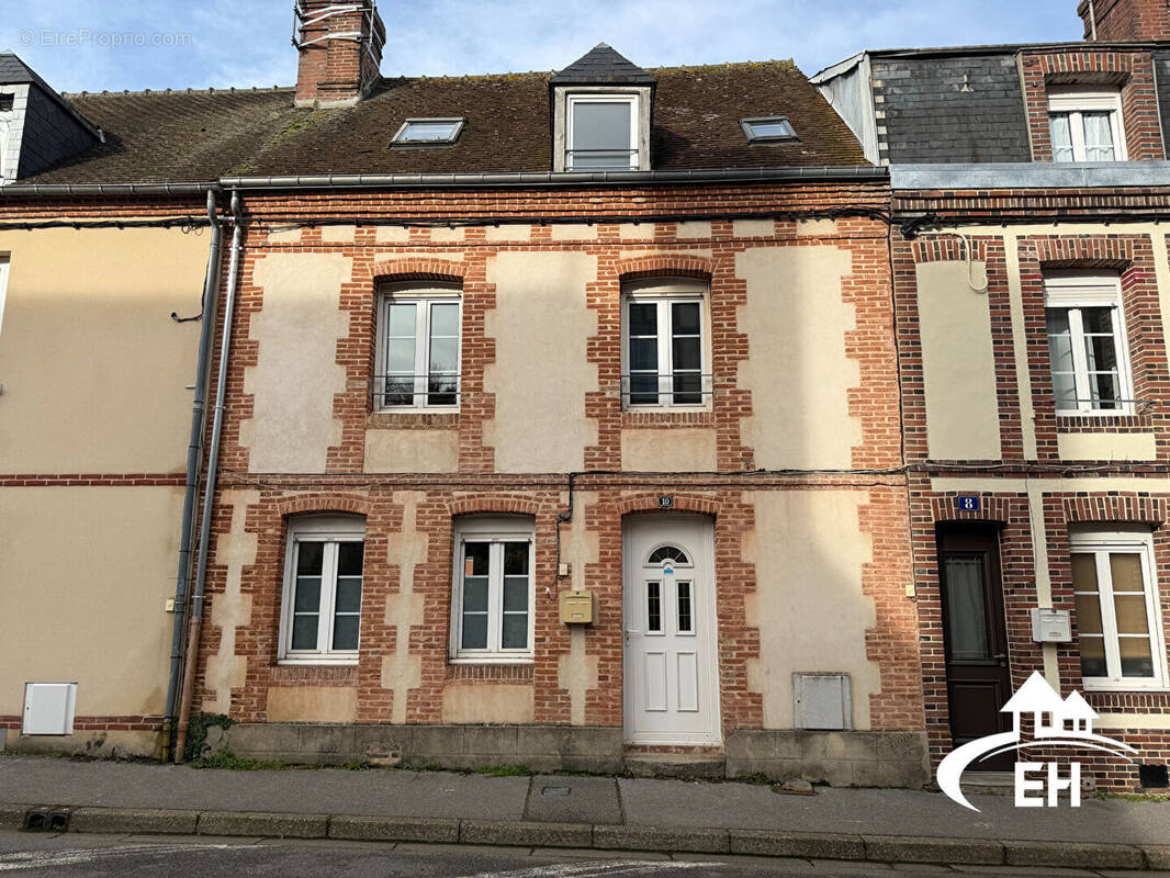 Maison à L'AIGLE