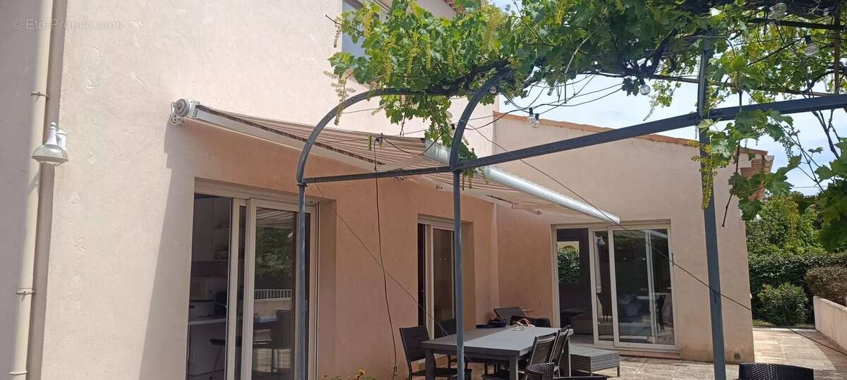 Maison à MOUANS-SARTOUX
