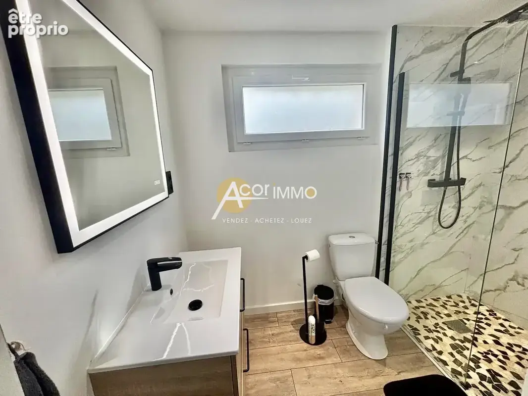 Toulon - Appartement T2 en rez-de-chaussée avec balcon et parking - photo 8
