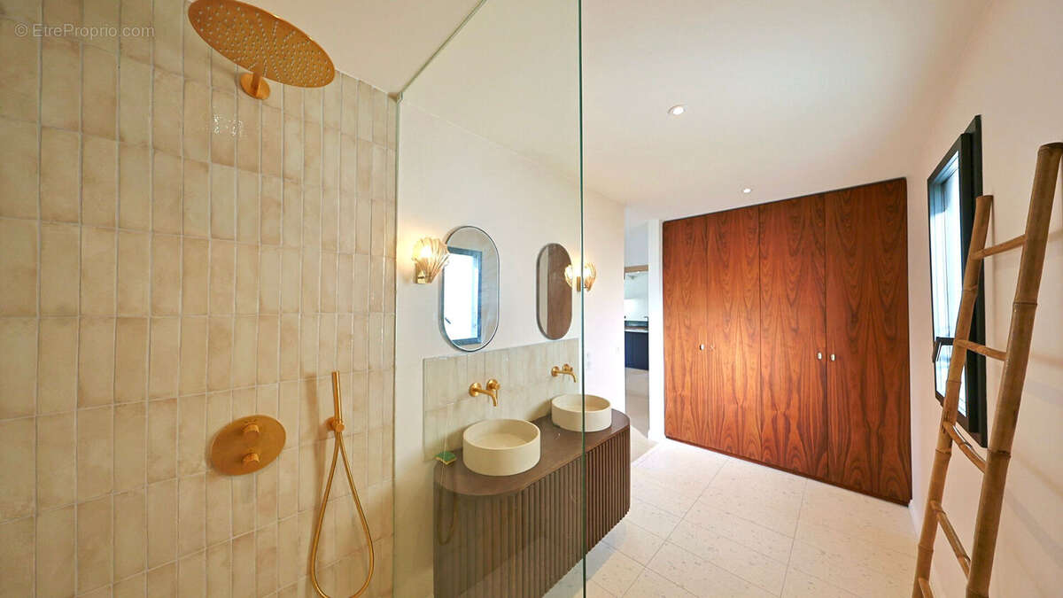 Maison à BASSUSSARRY