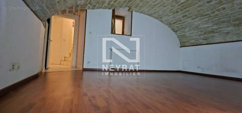 Appartement à CHENOVE