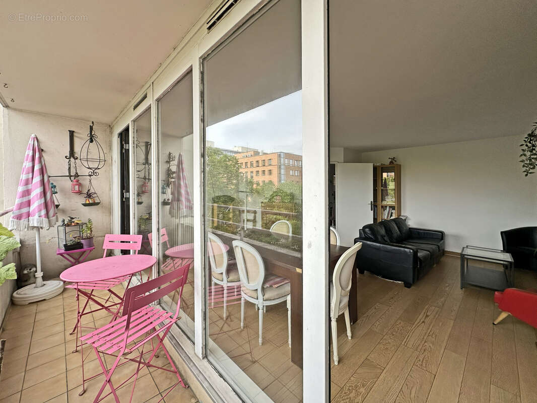 Appartement à NANTERRE