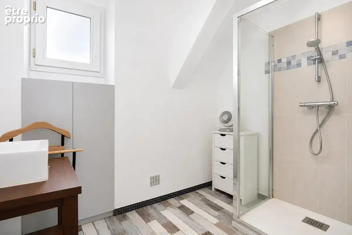 Maison lumineuse 7 pièces à Domagné - photo 15