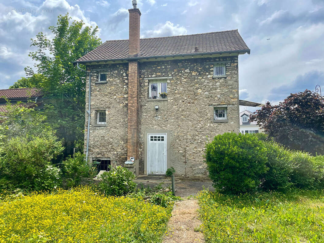 Maison à MONTMORENCY