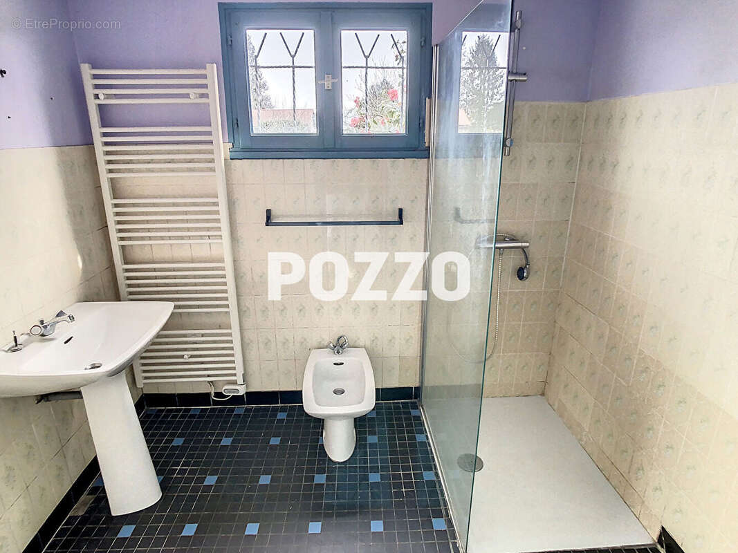 Maison à REFFUVEILLE