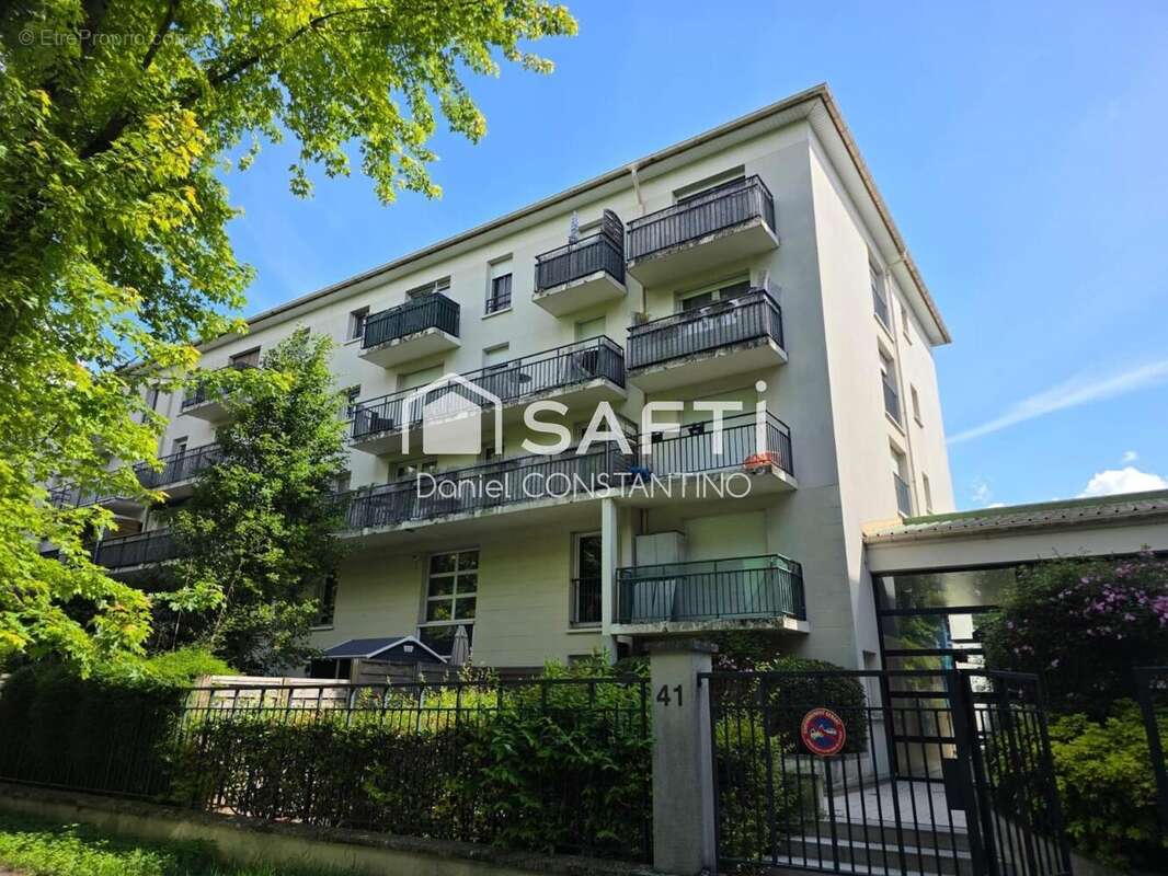 Photo 9 - Appartement à SAINTE-GENEVIEVE-DES-BOIS