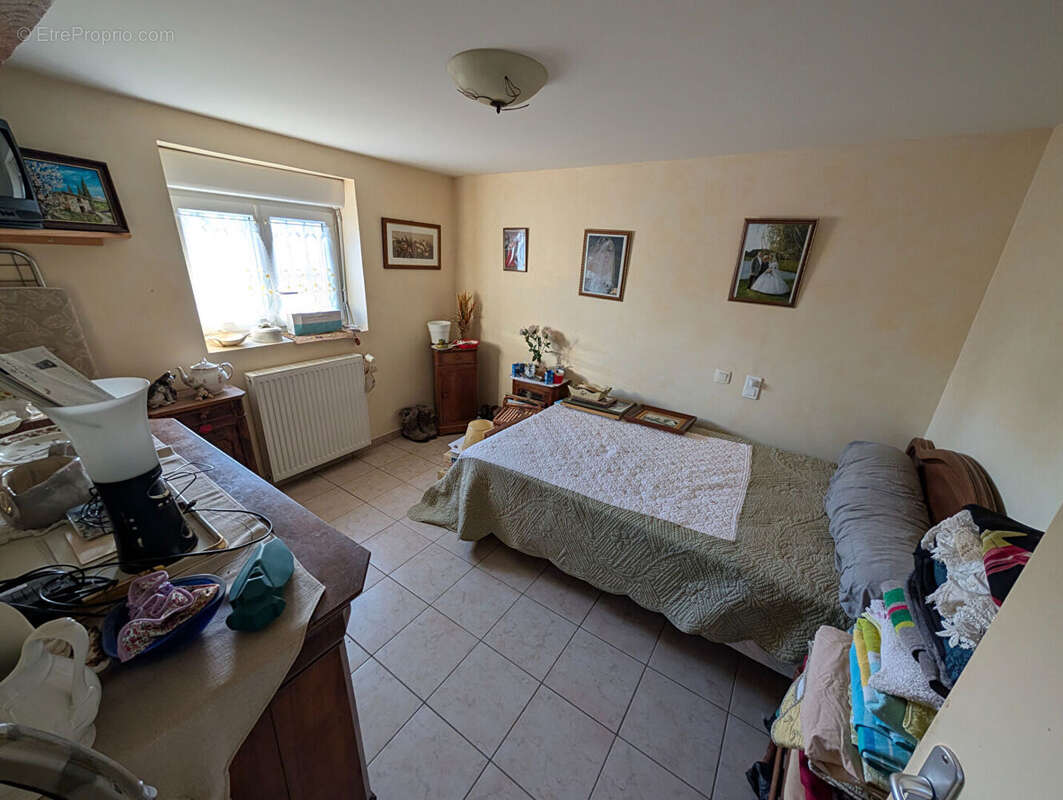 Maison à PONT-EVEQUE