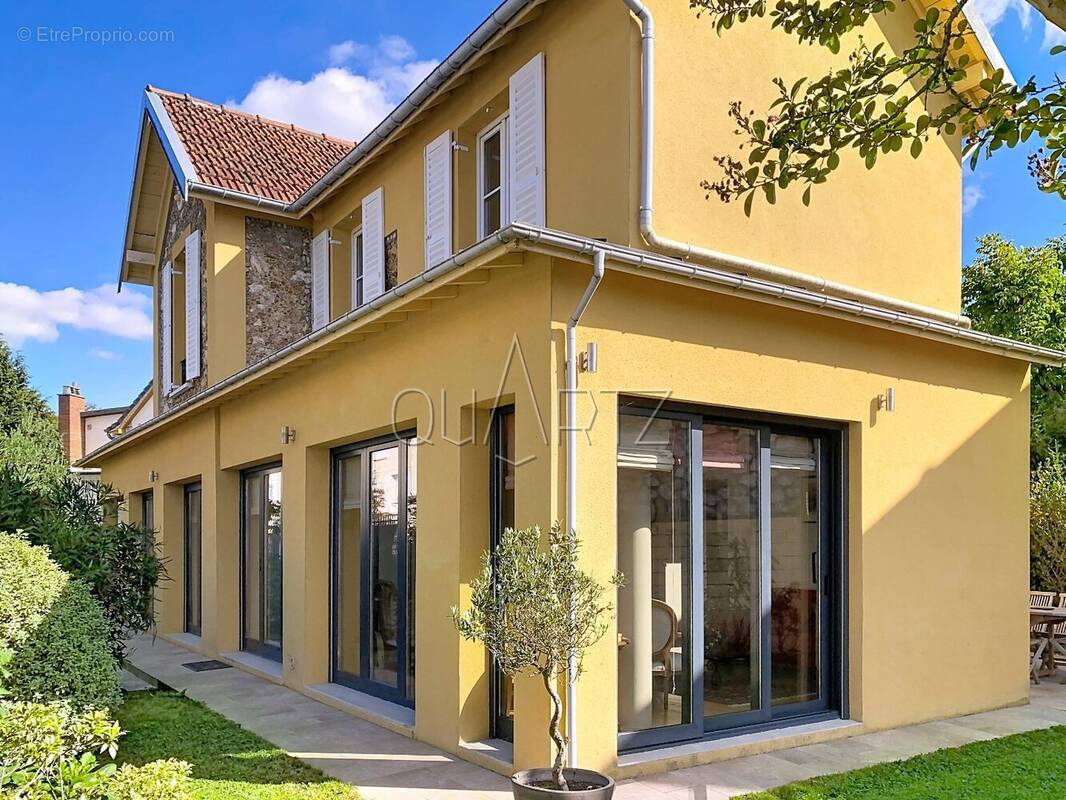 Maison à VERSAILLES