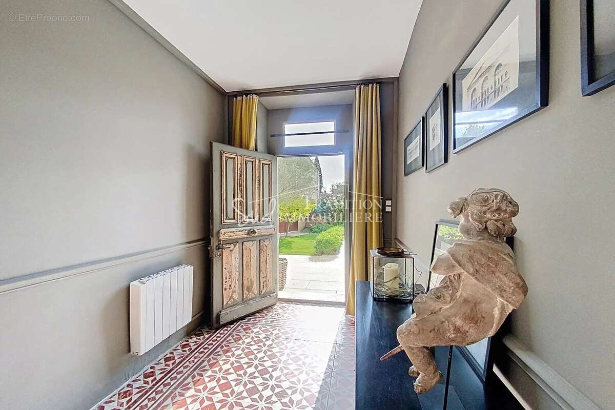 Maison à MAILLANE