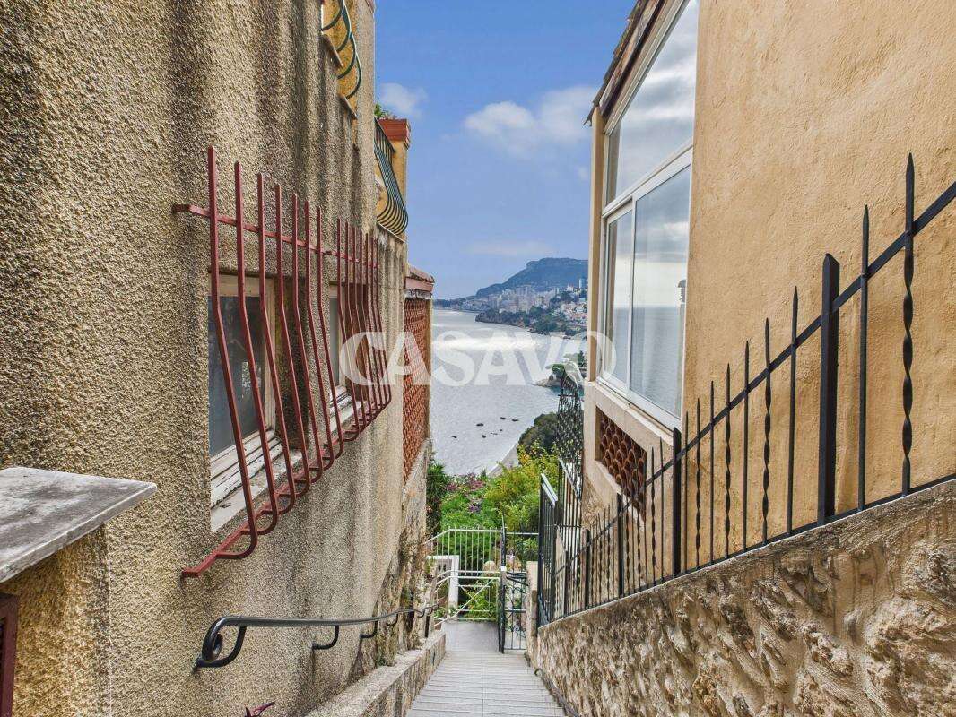 Appartement à ROQUEBRUNE-CAP-MARTIN