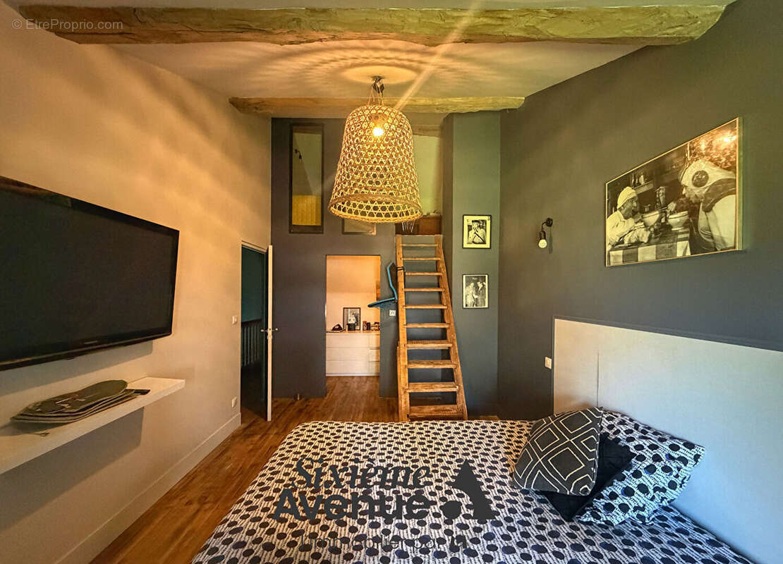 Maison à MEAUZAC