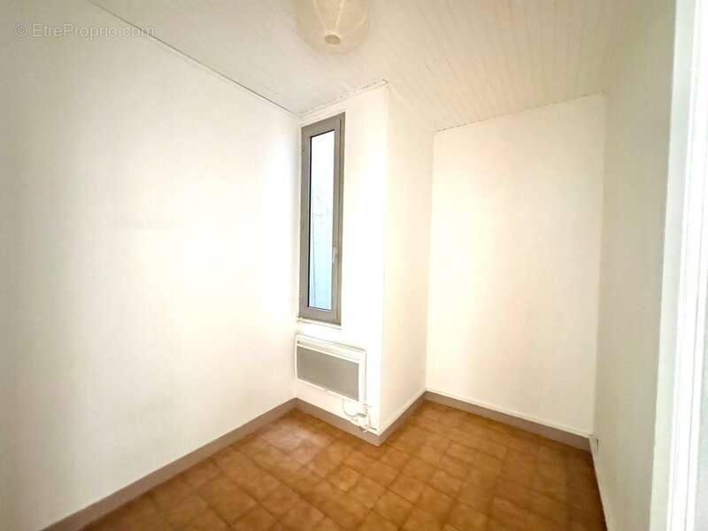 Appartement à MARSEILLE-7E