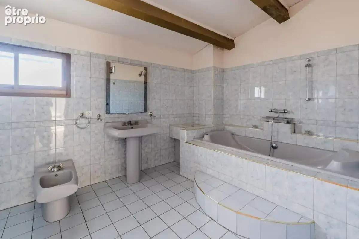 Maison 185 m² à Bessan  - photo 4