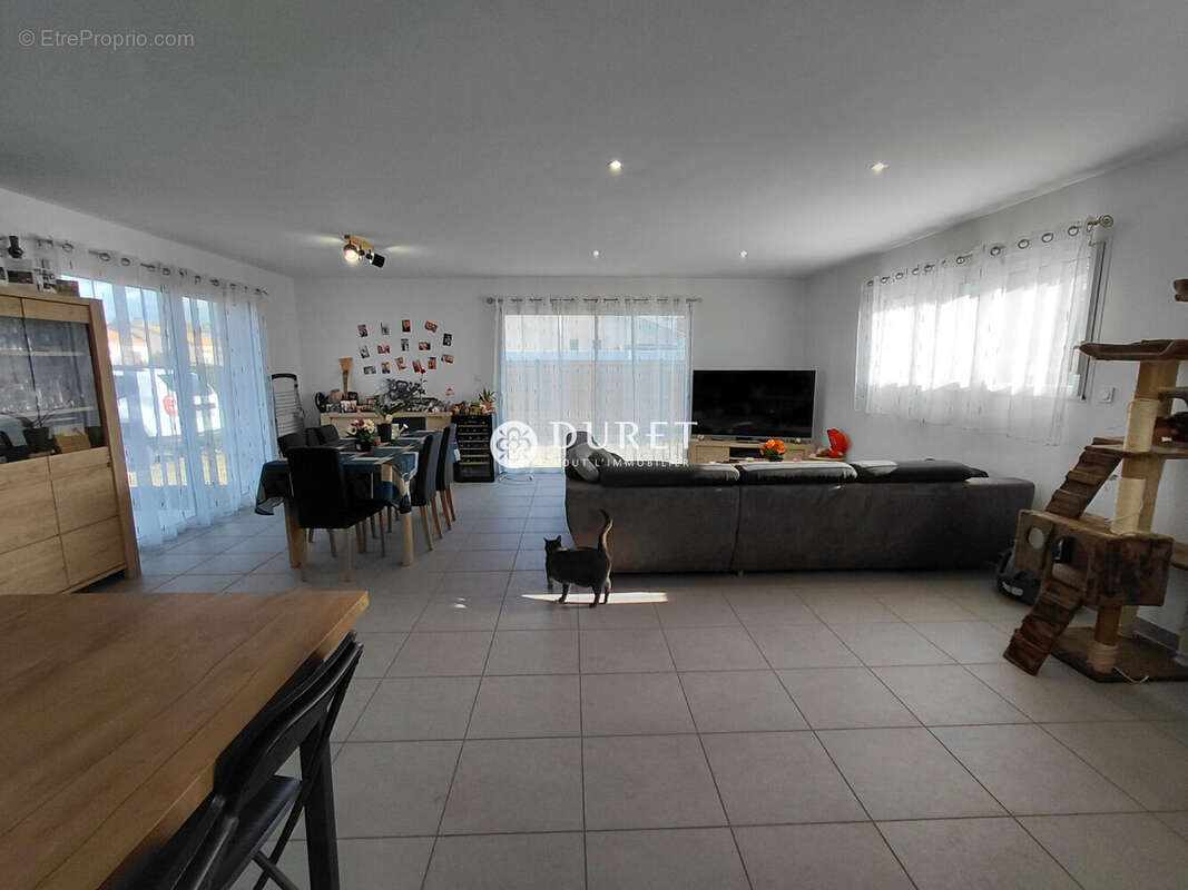 Maison à LA CHAPELLE-HERMIER
