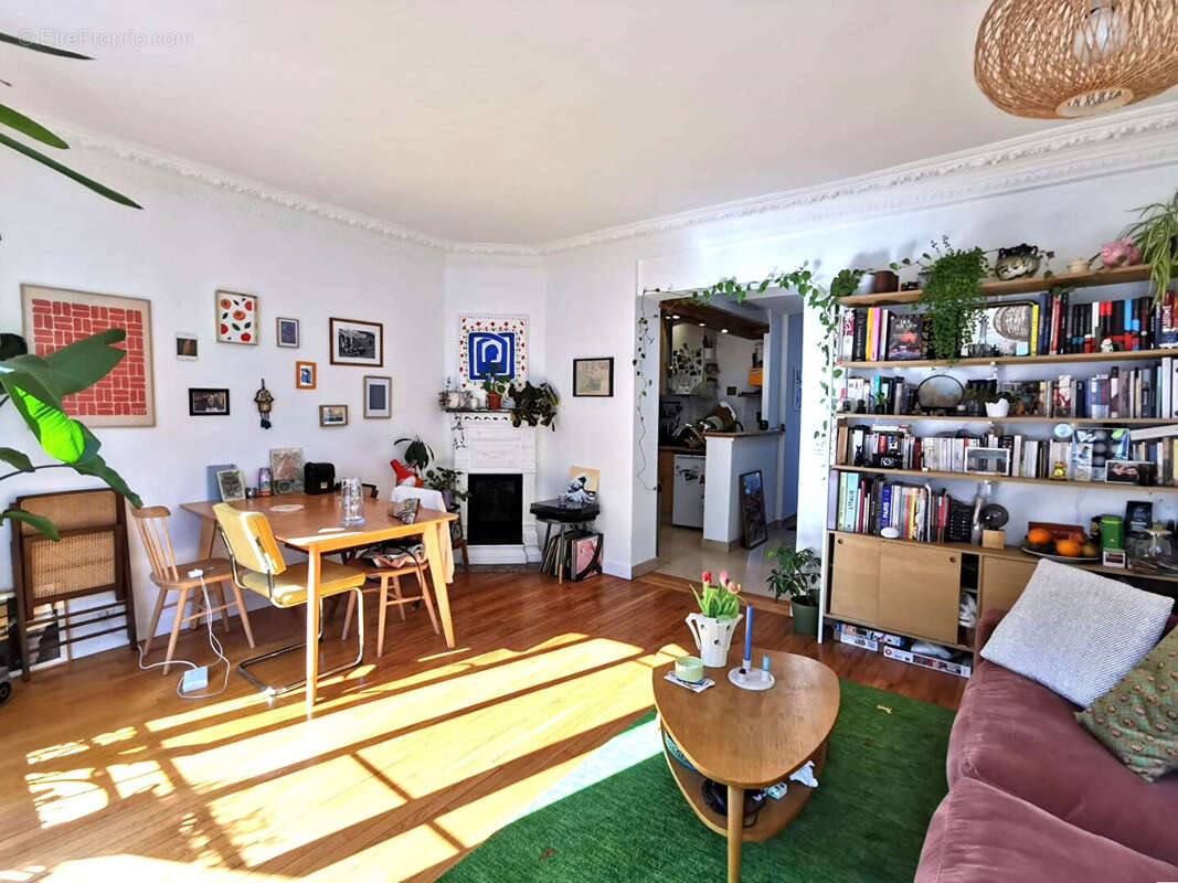 Appartement à PARIS-14E