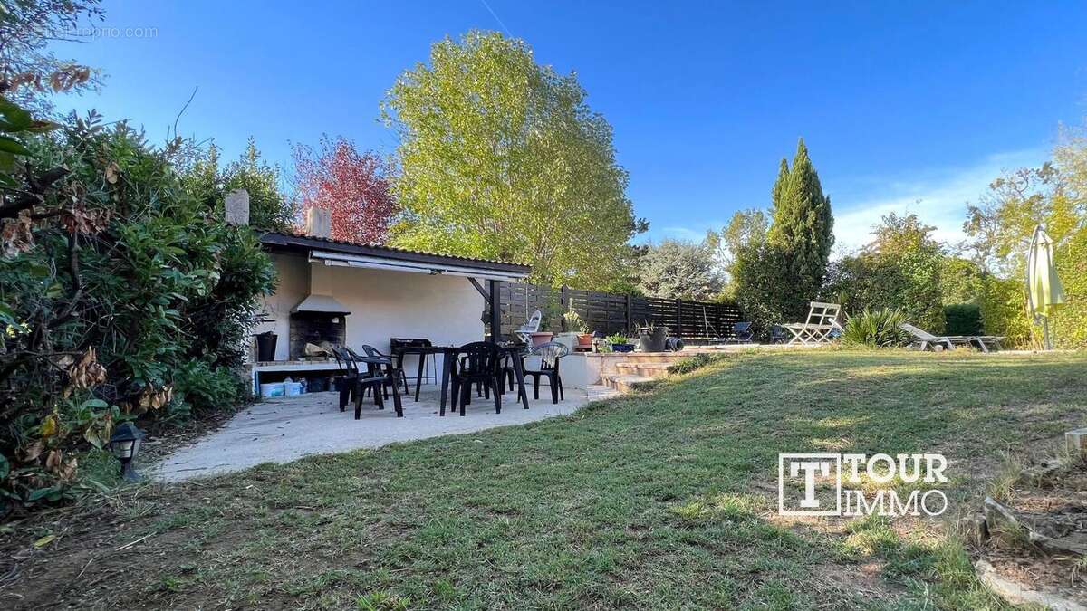 Maison 148 m² à La Tour-De-Salvagny  - photo 9