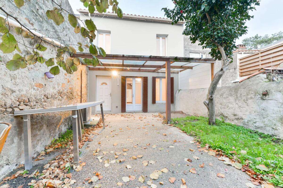 Maison à AIGREFEUILLE-SUR-MAINE