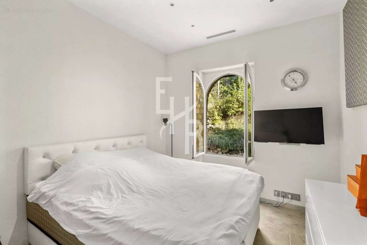 Maison à MOUGINS