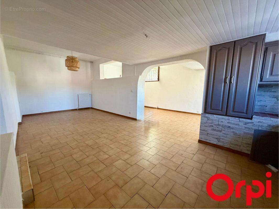 Maison familiale de 190 m² – 4 chambres – jardin 122 m² – garage 35 m² – potentiel 2 logements - la penne-sur-huveaune 13821 - photo 19