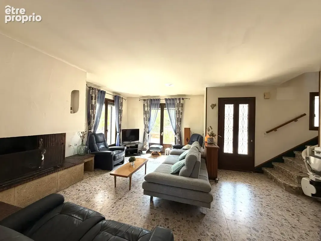 Cabestany -  proche médipôle -  villa  familiale sur 3 faces avec jardin et garage - photo 2