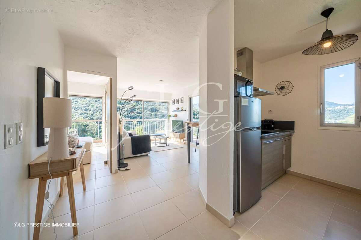 Appartement à MANDELIEU-LA-NAPOULE