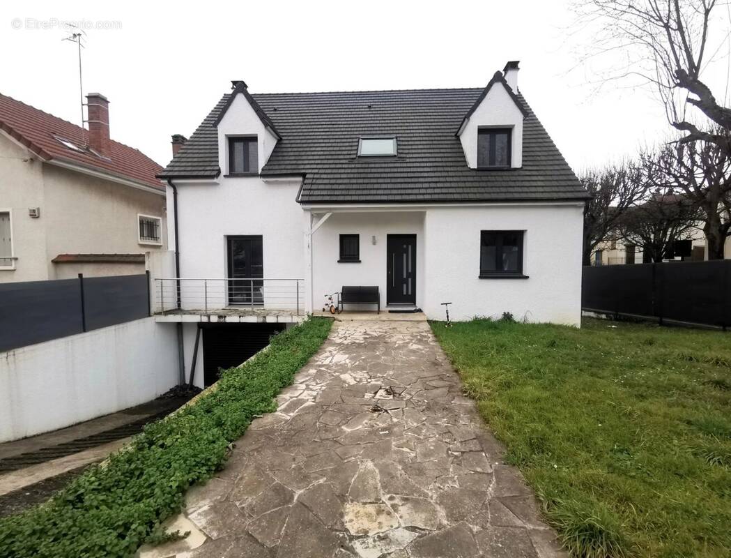 Maison à VITRY-SUR-SEINE