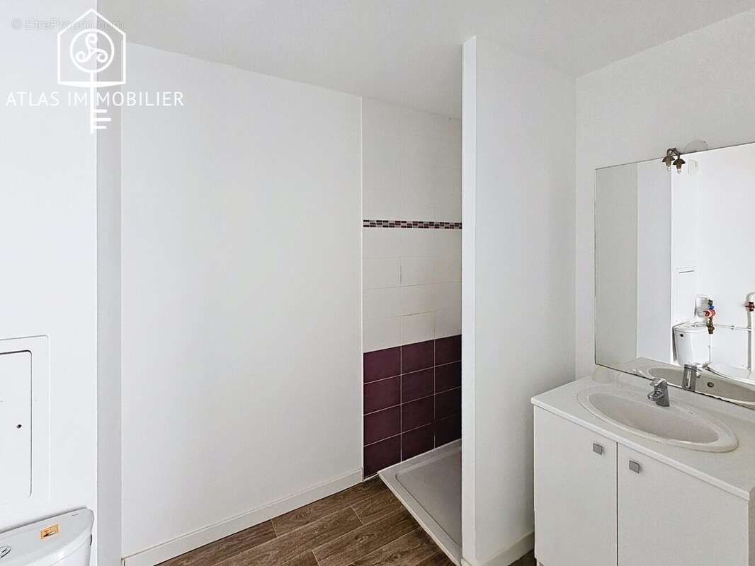 Appartement à VEZIN-LE-COQUET