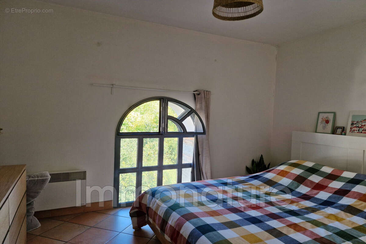 Appartement à LAROQUE