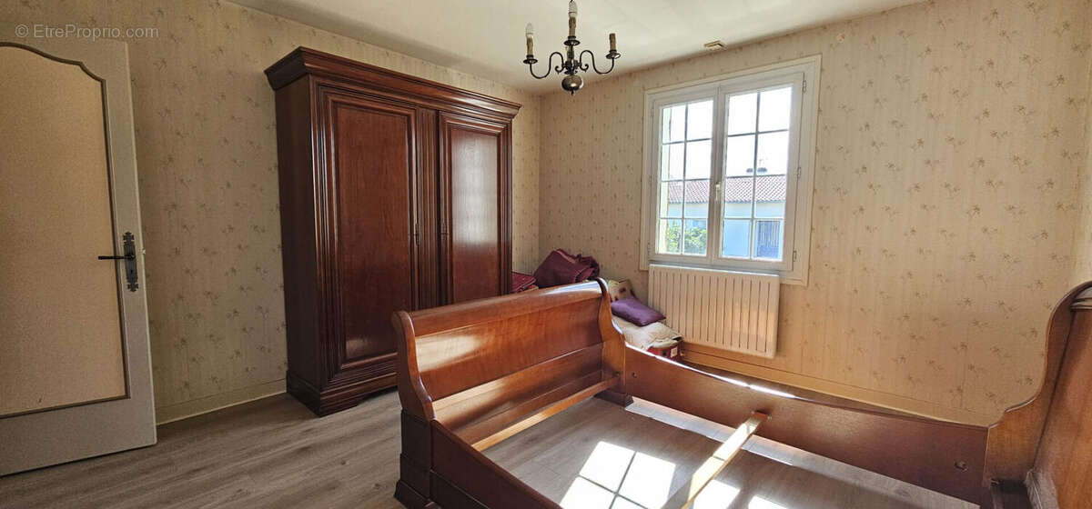 Maison de plain pied Saintes rive droite - photo 9