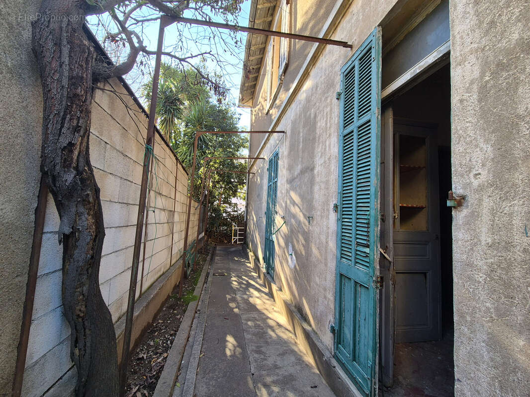 Maison à HYERES