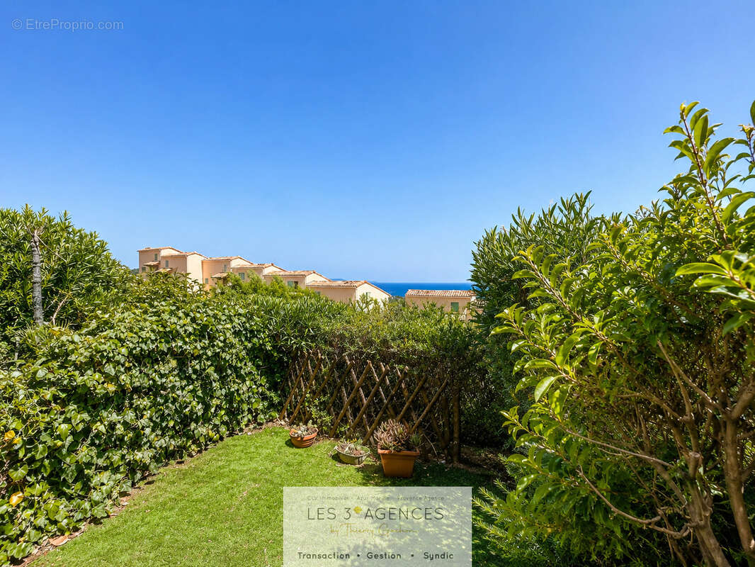 2 Pièces 28m2 - Rez de Jardin - VUE MER - Parking - photo 10