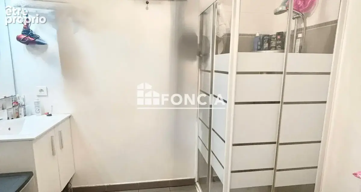 Dernier étage : 3 pièces avec double parking en sous-sol - photo 8