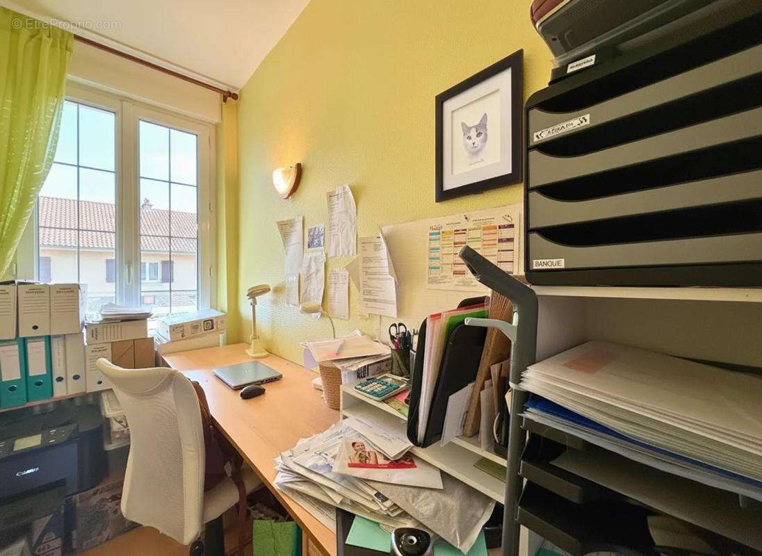 Maison de Maître 5 pièces 134 m² à Tronget avec Pré et Étables - photo 16