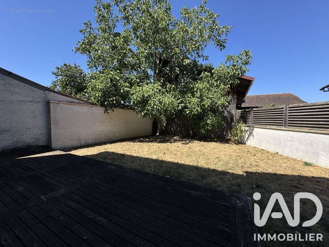 Maison 165 m² à Montlucon  - photo 3
