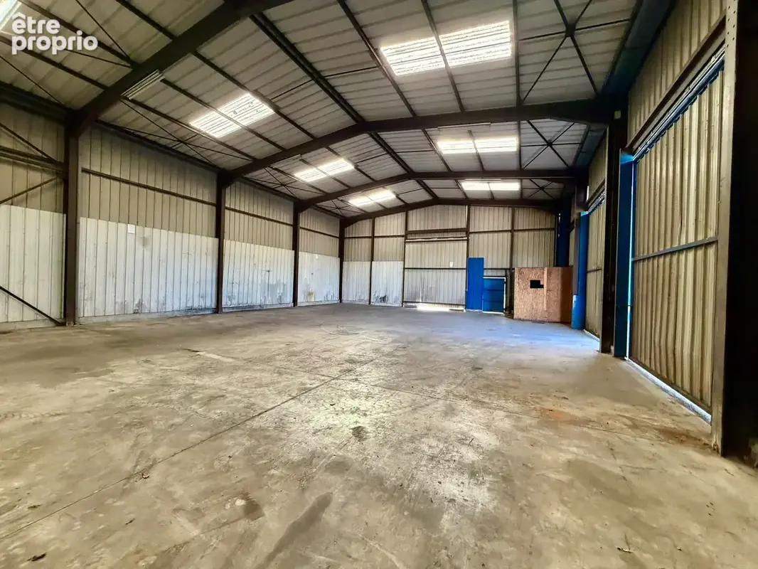 Vente ensemble immobilier industriel de 3 660 m2, sur terrain de 21 181 m2 LURE - photo 29