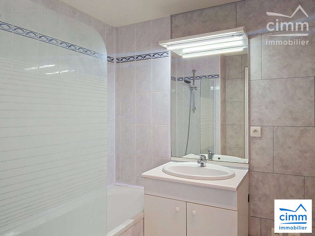 Appartement à SAINT-ERBLON
