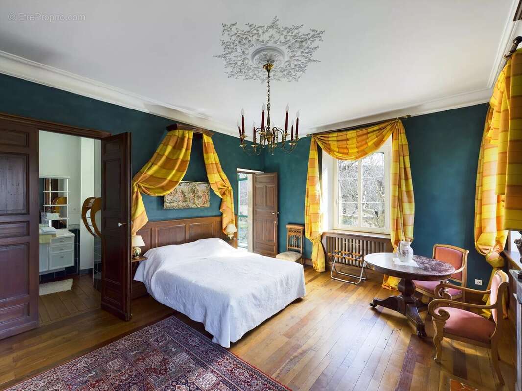 Maison à CORDES-SUR-CIEL