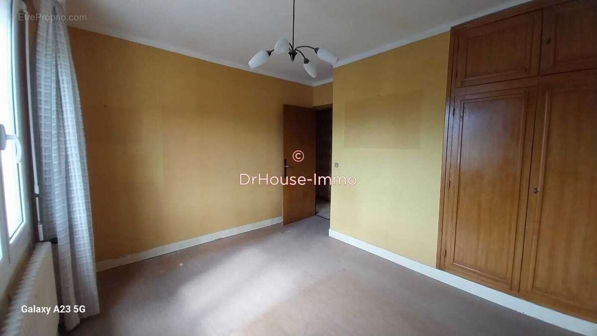Maison 77 m² à Cahors  - photo 5