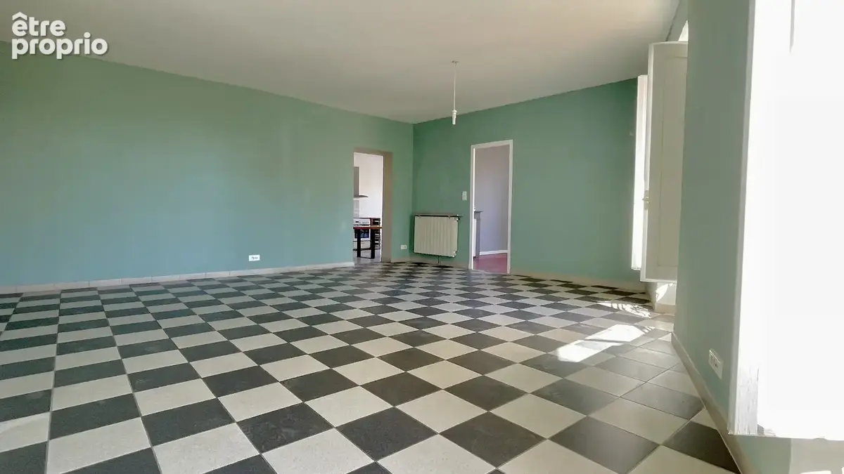 Appartement en duplex T5 avec terrasse au coeur d'Alès - photo 3