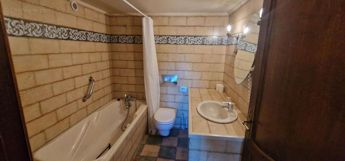 Maison à LE BARROUX